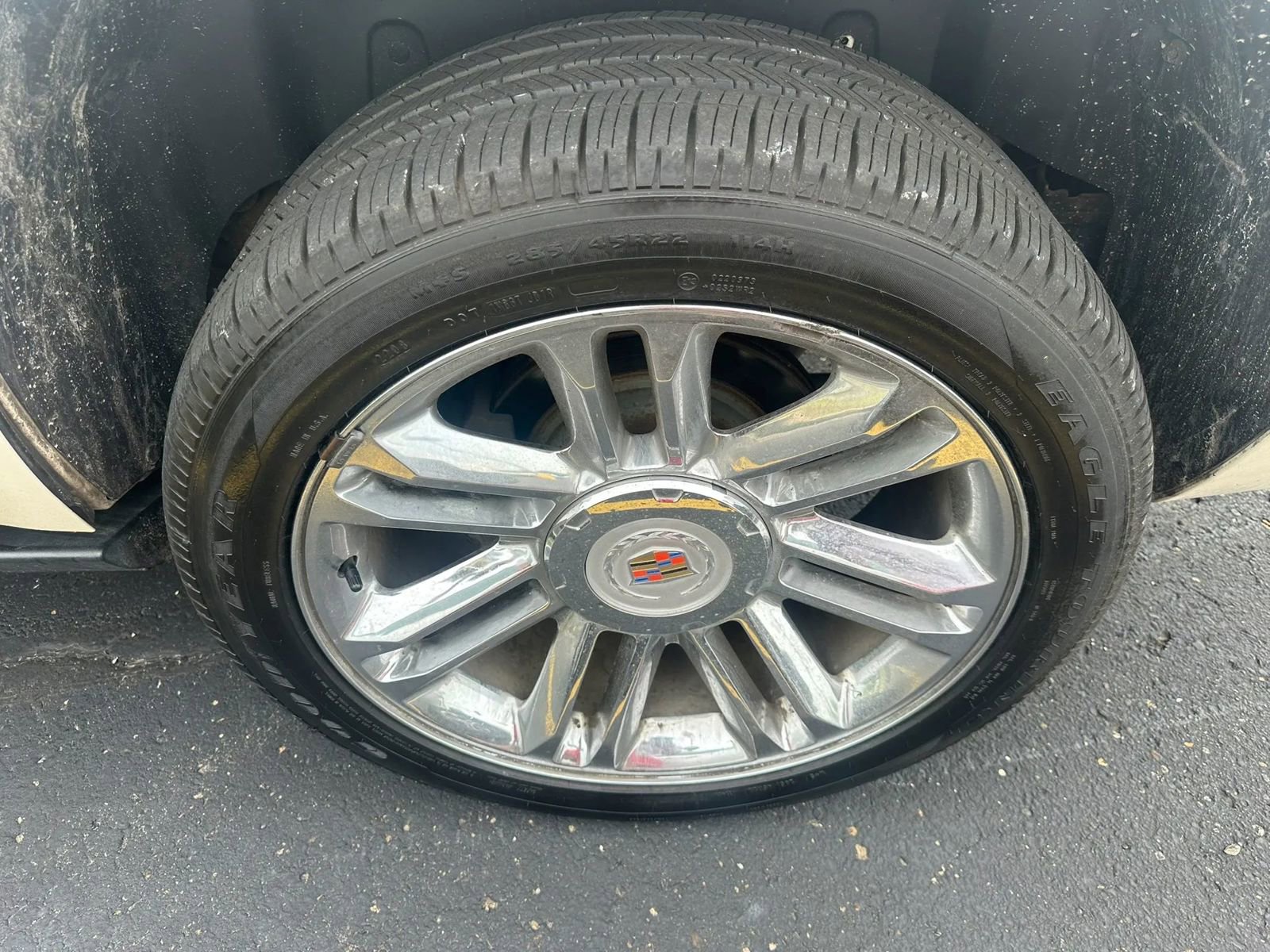 Used 2013 Cadillac Escalade Platinum AWD/4WD image 23