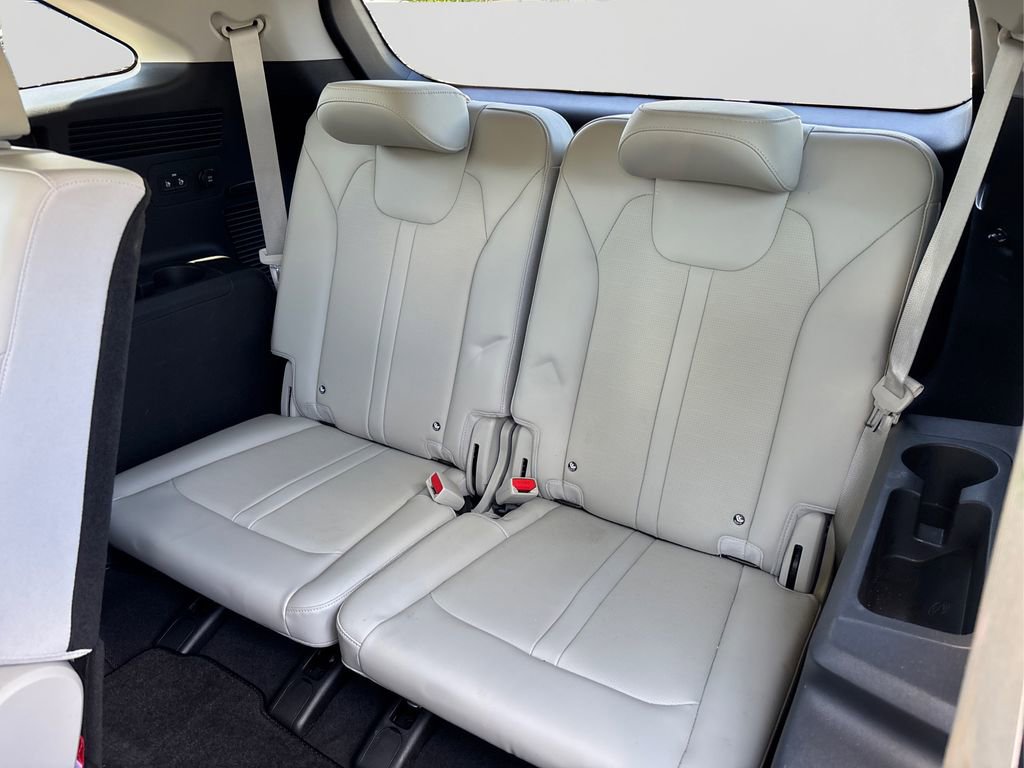 Certified 2025 Kia Sorento S image 31