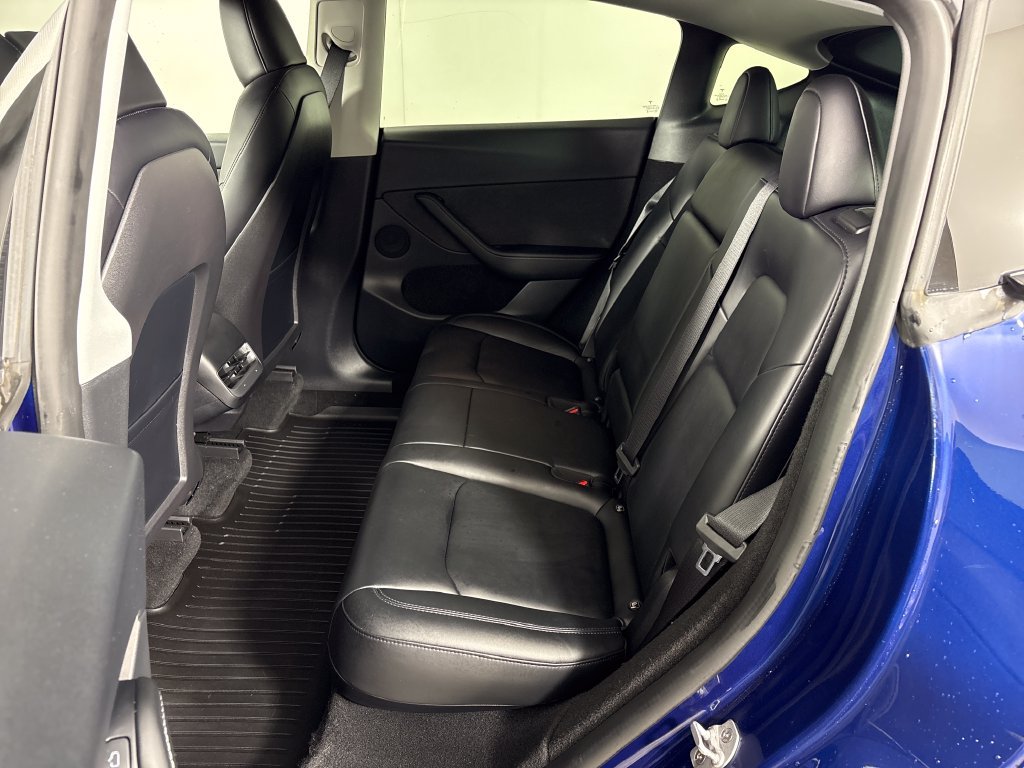 Used 2023 Tesla Model Y Long Range AWD/4WD image 29