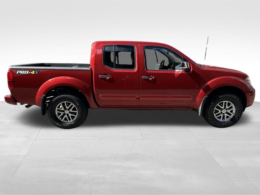 Used 2018 Nissan Frontier PRO-4X AWD/4WD image 5