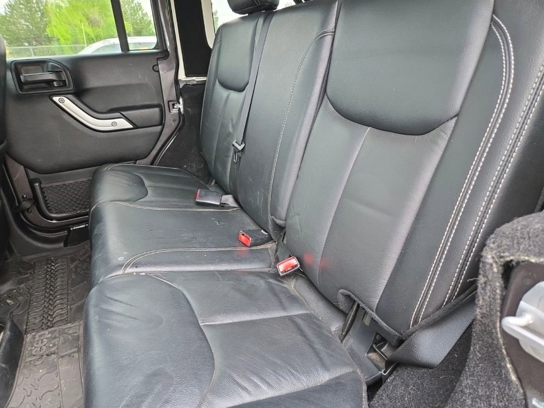 Used 2016 Jeep Wrangler Unlimited Rubicon AWD/4WD image 11