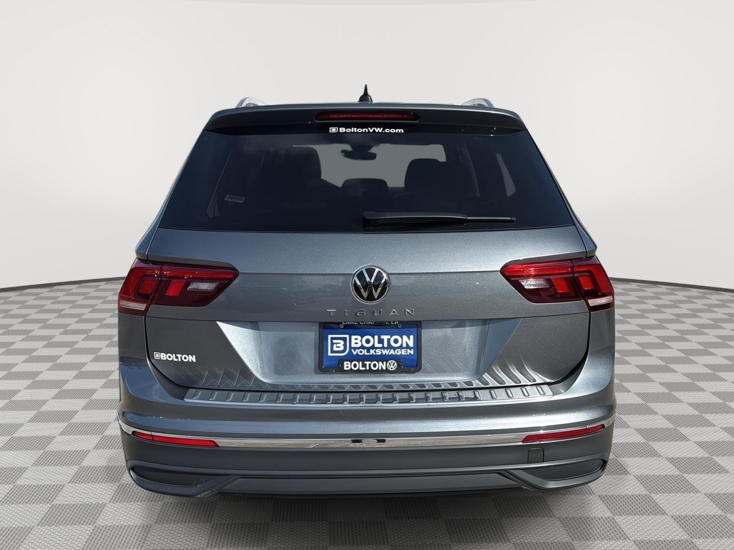 Used 2024 Volkswagen Tiguan Wolfsburg Edition image 4