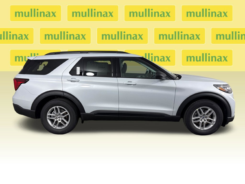 New 2026 Ford Explorer Active w/ Active Comfort Package RWD image 2