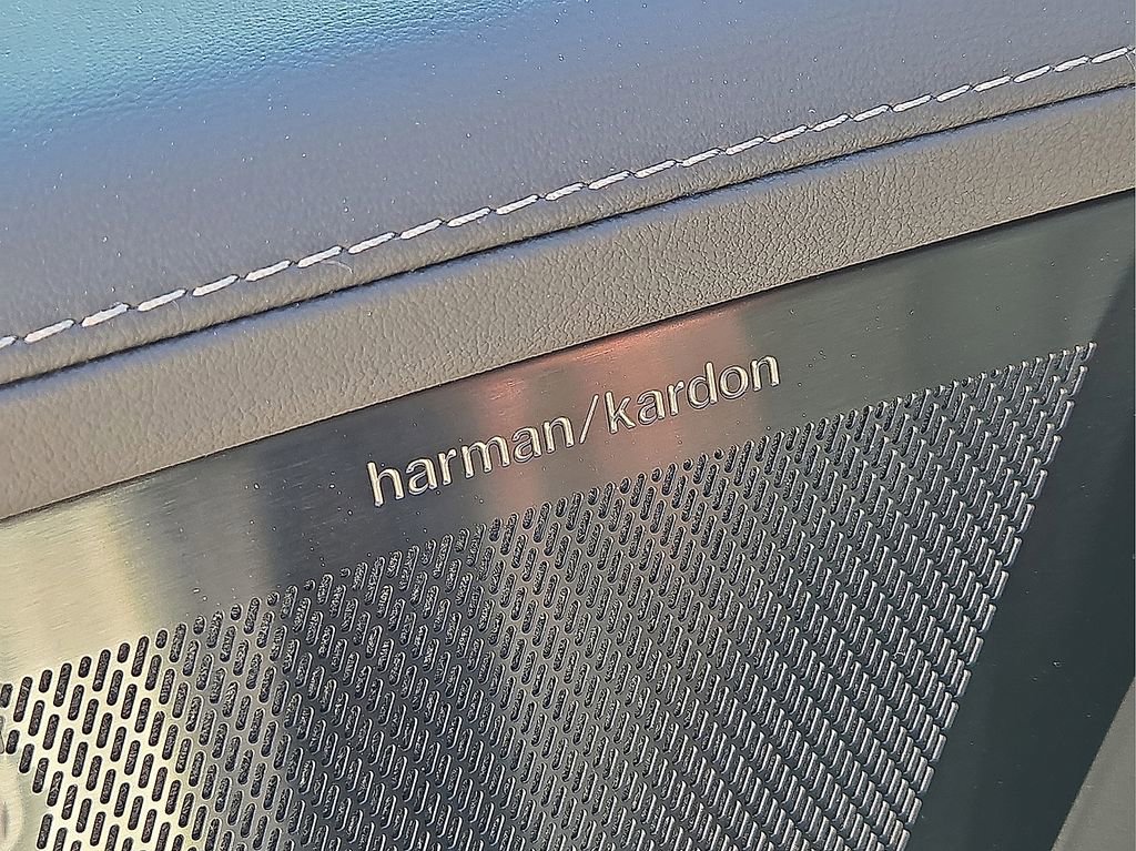 New 2026 Volvo XC90 B6 Plus w/ Protection Package Premier AWD/4WD image 20