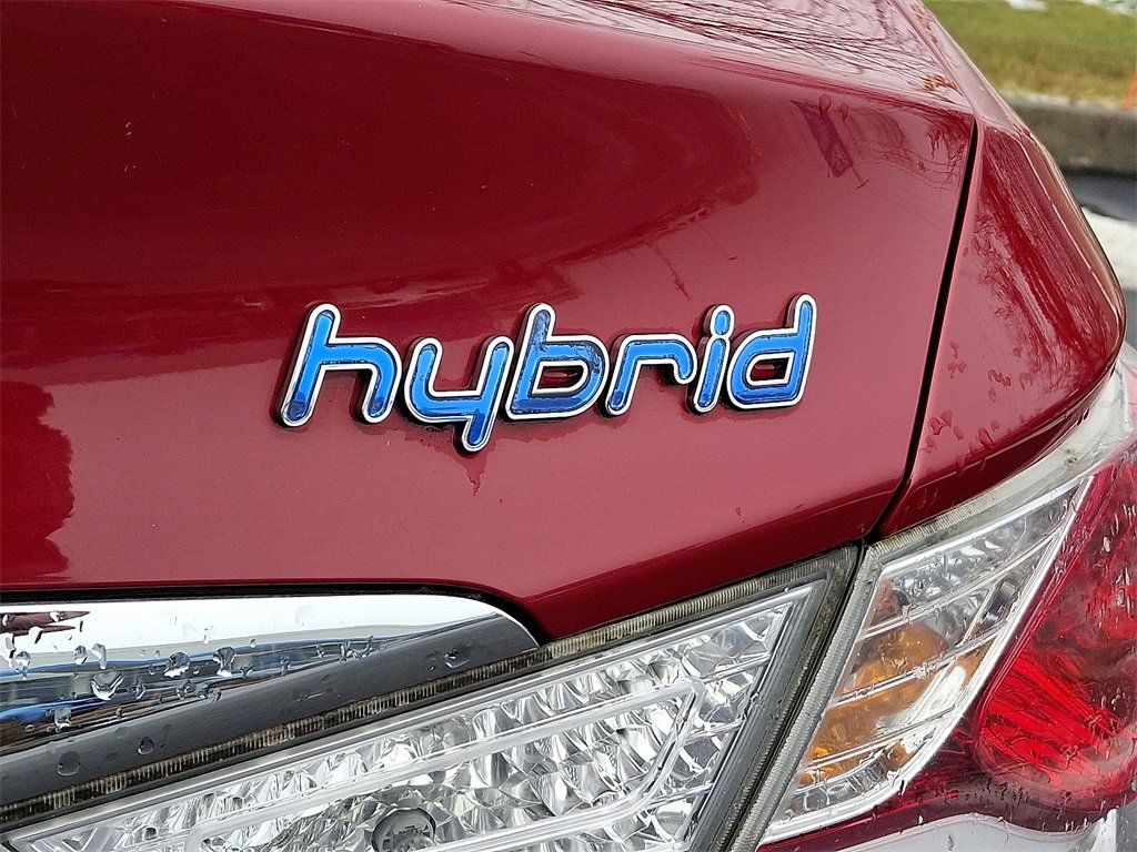 Used 2015 Hyundai Sonata Limited w/ Option Group 02 image 31