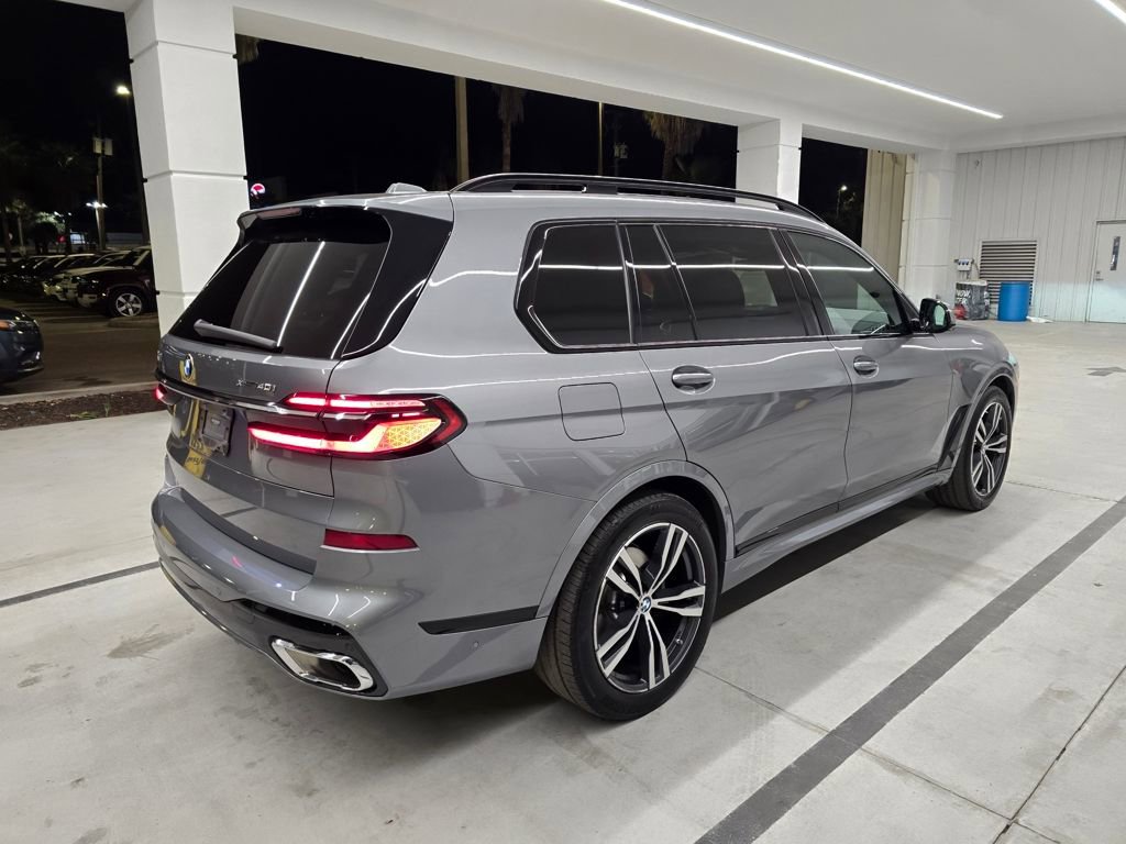 Used 2023 BMW X7 xDrive40i w/ Executive Package image 6