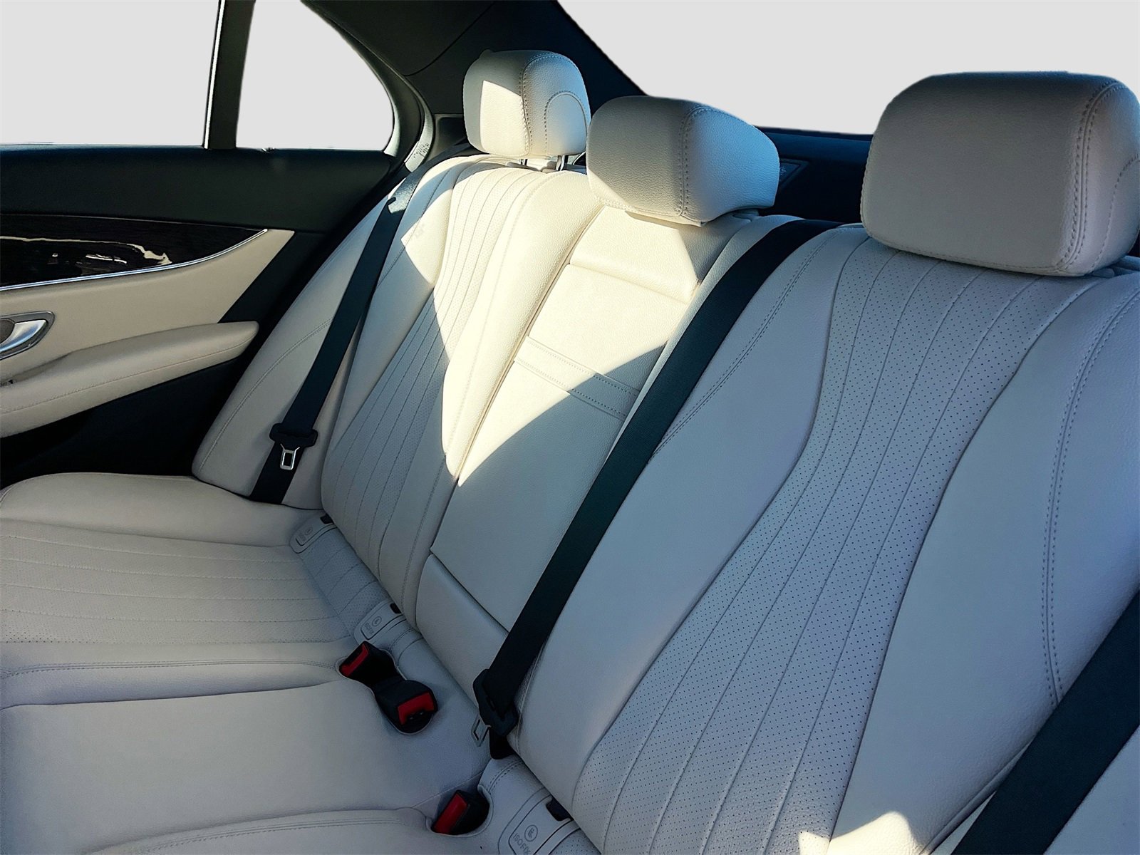 Used 2020 Mercedes-Benz E 450 4MATIC Sedan image 26