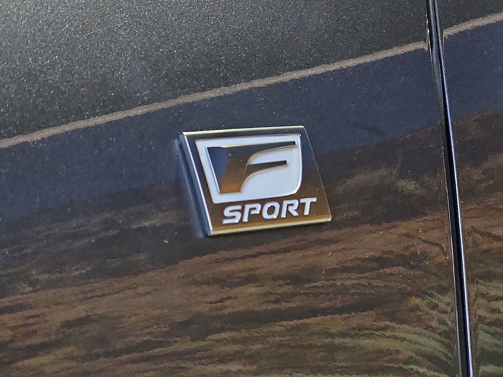 Used 2024 Lexus ES 350 F Sport w/ Accessory Package (Z2) image 10