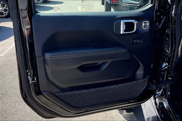 New 2025 Jeep Wrangler Rubicon 392 image 21