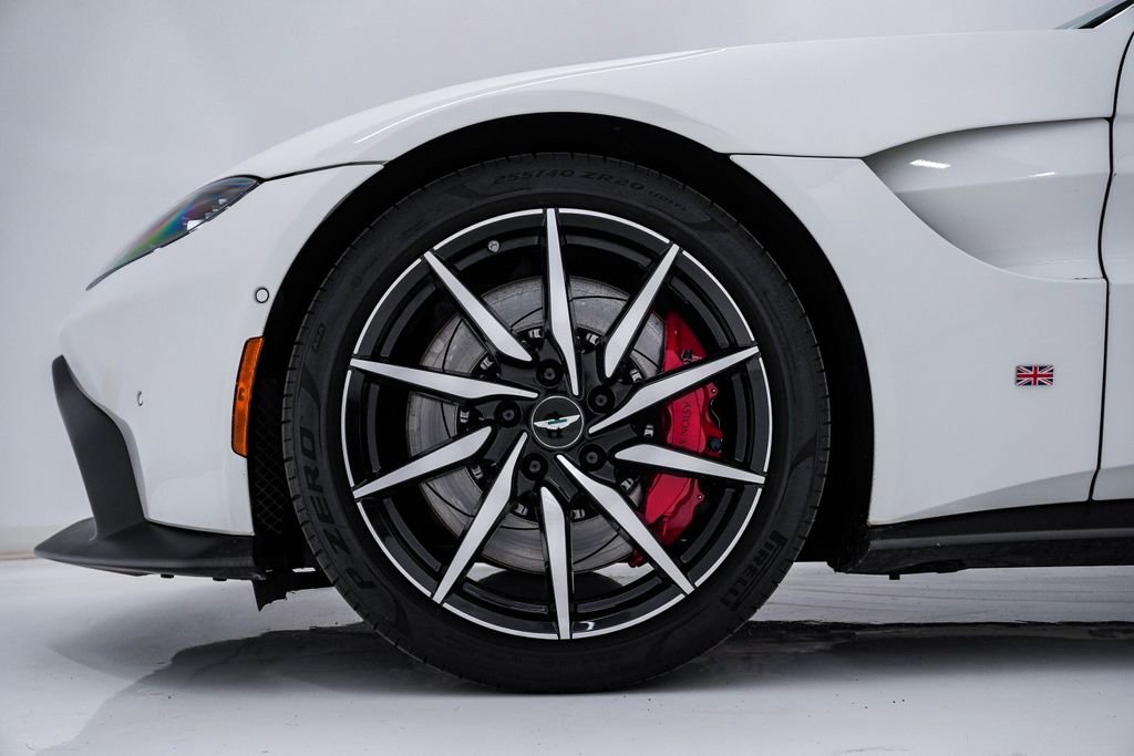 Used 2019 Aston Martin V8 Vantage Coupe image 20
