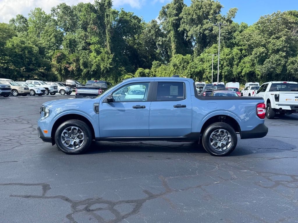 New 2026 Ford Maverick XLT w/ XLT Luxury Package FWD image 3
