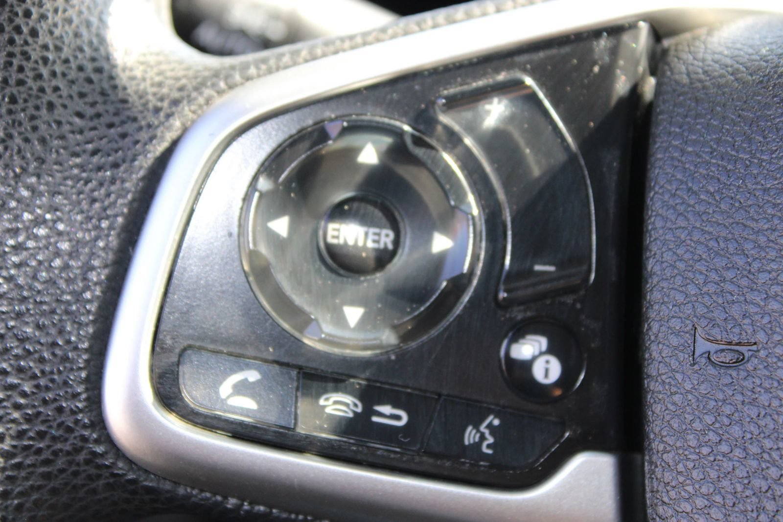 Used 2019 Honda Civic LX image 22