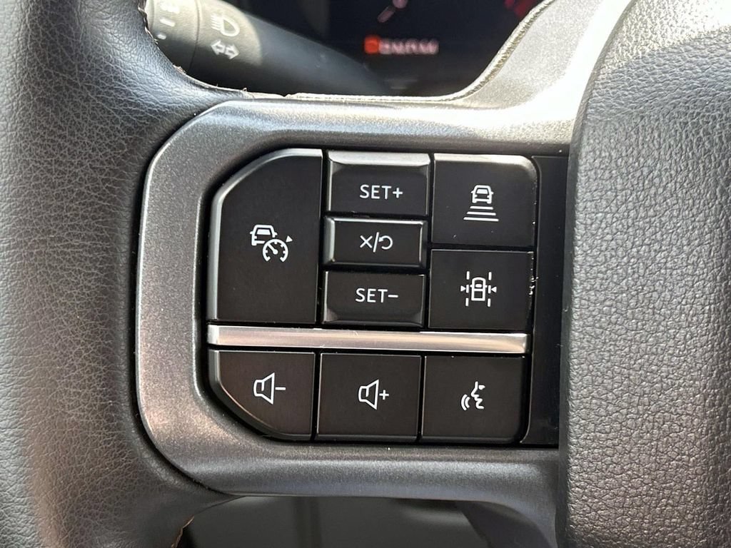 Used 2025 Ford F150 Lariat w/ Equipment Group 502A High AWD/4WD image 25