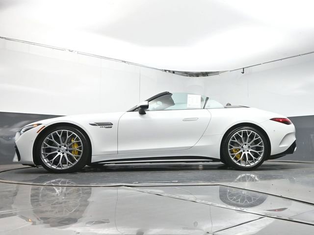 Used 2023 Mercedes-Benz SL 63 AMG 4MATIC image 31
