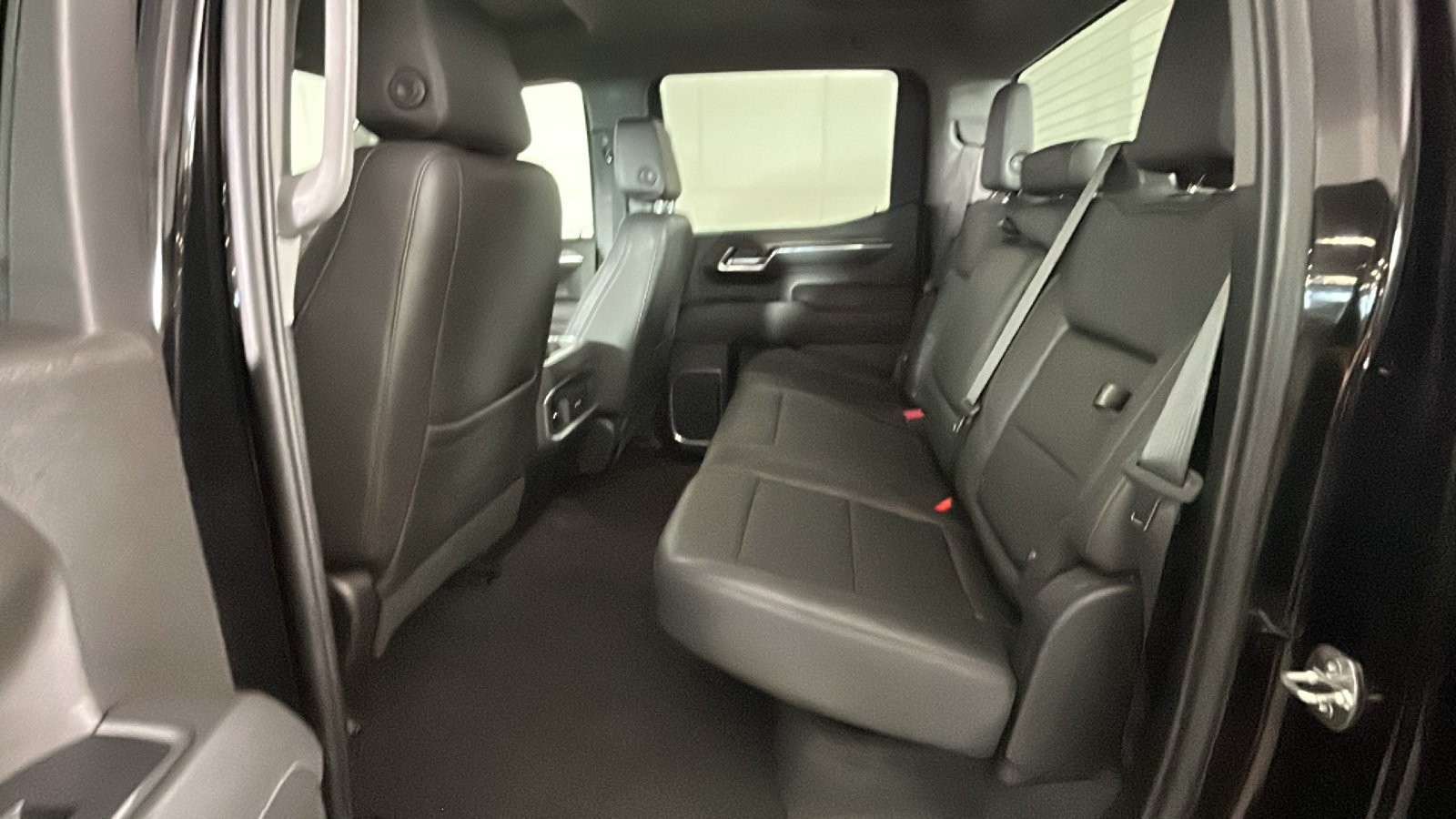 Used 2023 GMC Sierra 1500 SLT w/ SLT Convenience Package AWD/4WD image 31