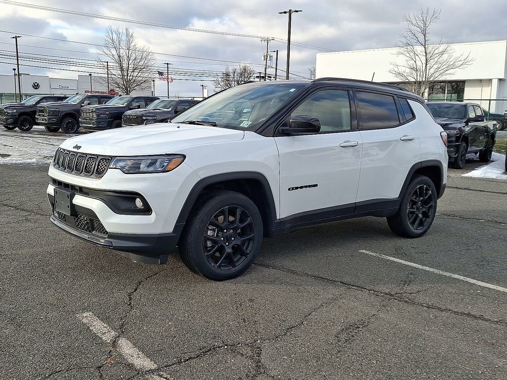 Used 2023 Jeep Compass Altitude w/ Sun and Sound Group image 6