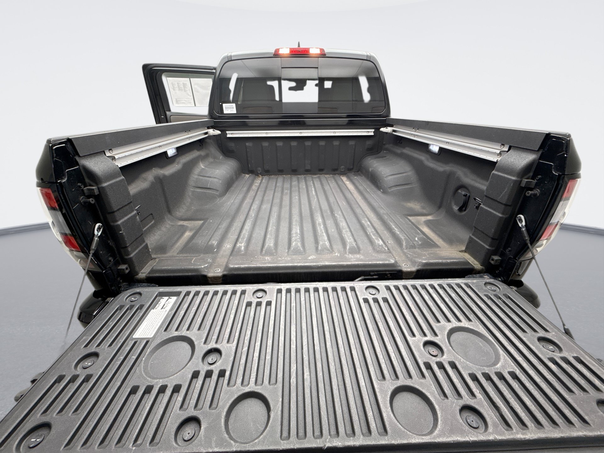 Used 2023 Nissan Frontier SV w/ SV Convenience Package AWD/4WD image 20