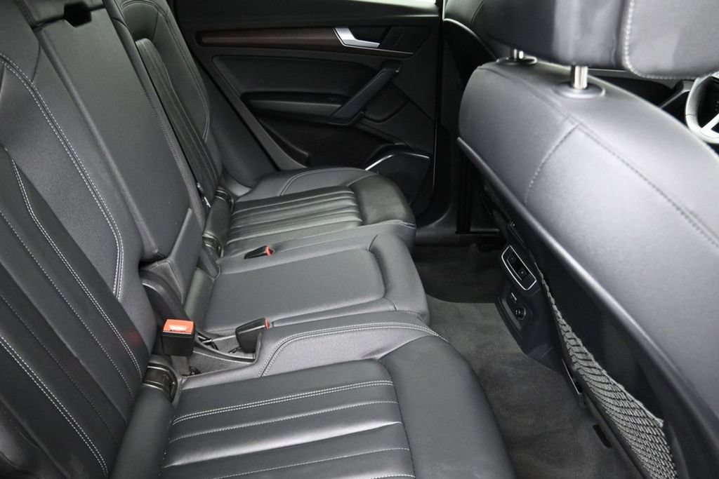 Used 2023 Audi Q5 2.0T Premium w/ Convenience Package AWD/4WD image 13