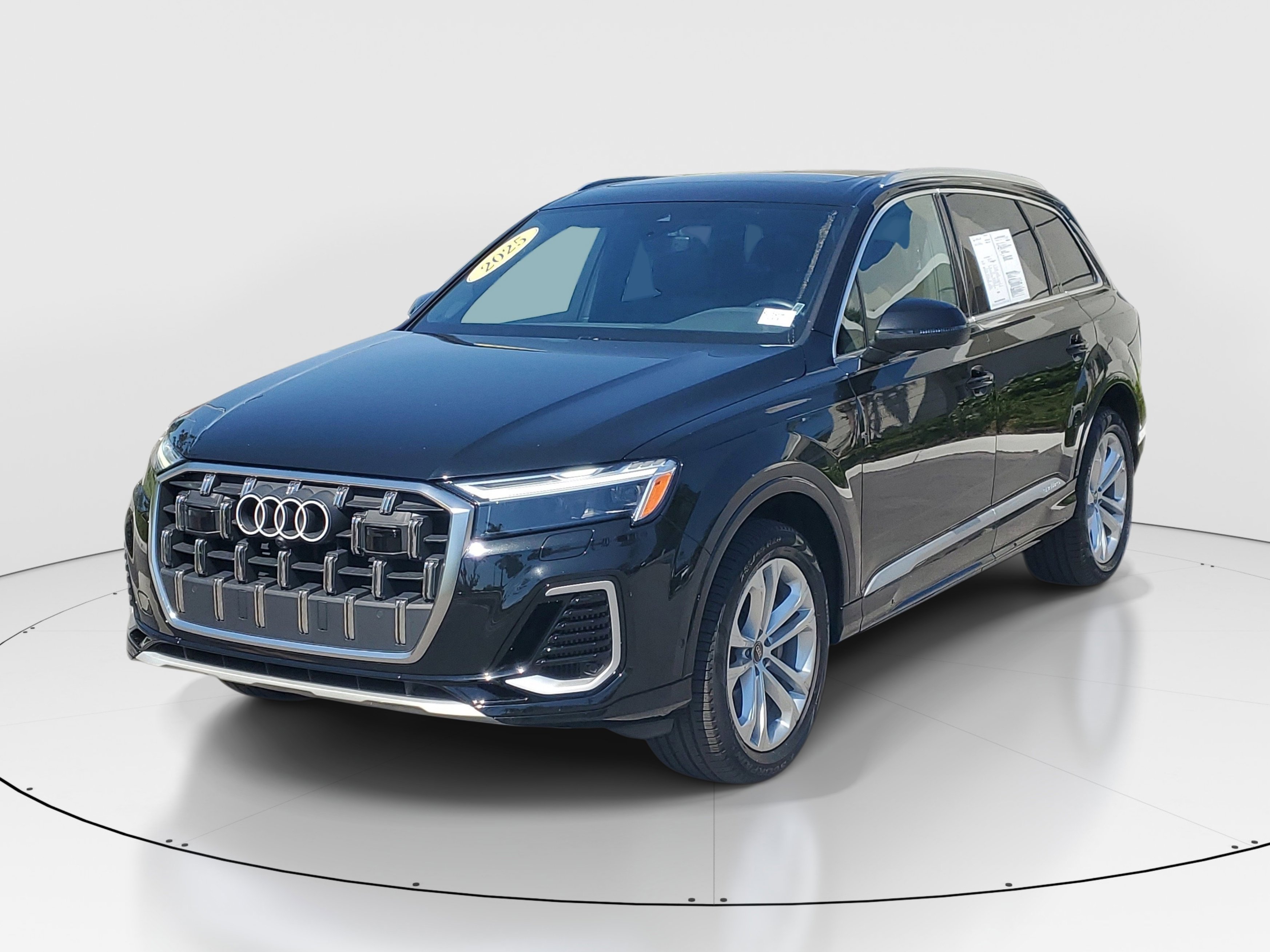 Used 2025 Audi Q7 3.0T Premium Plus AWD/4WD image 3