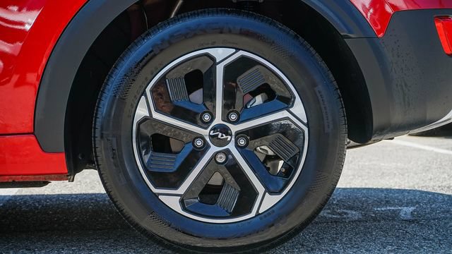 Certified 2025 Kia Niro EX FWD image 13