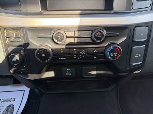 Used 2024 Ford F350 XLT w/ FX4 Off-Road Package image 11