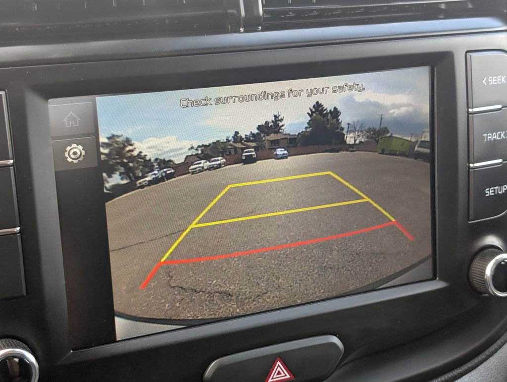 Used 2025 Kia Soul LX FWD image 18