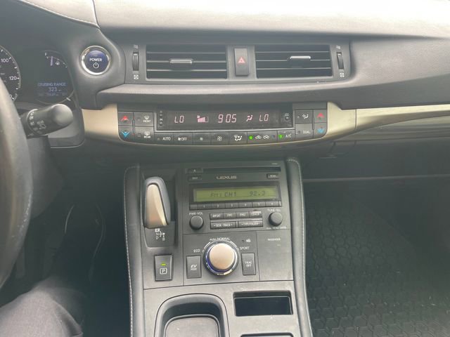 Used 2016 Lexus CT 200h FWD image 6