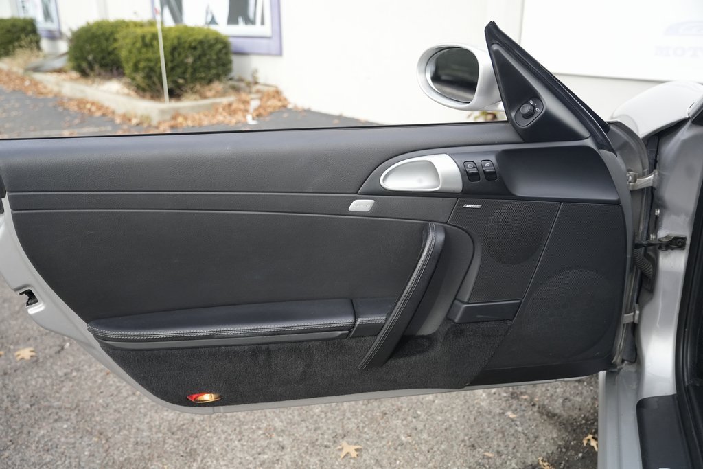 Used 2005 Porsche 911 Carrera image 43