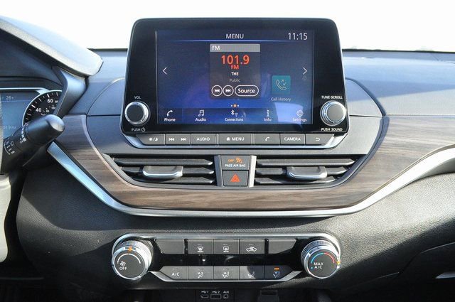 Used 2024 Nissan Altima 2.5 SV image 33