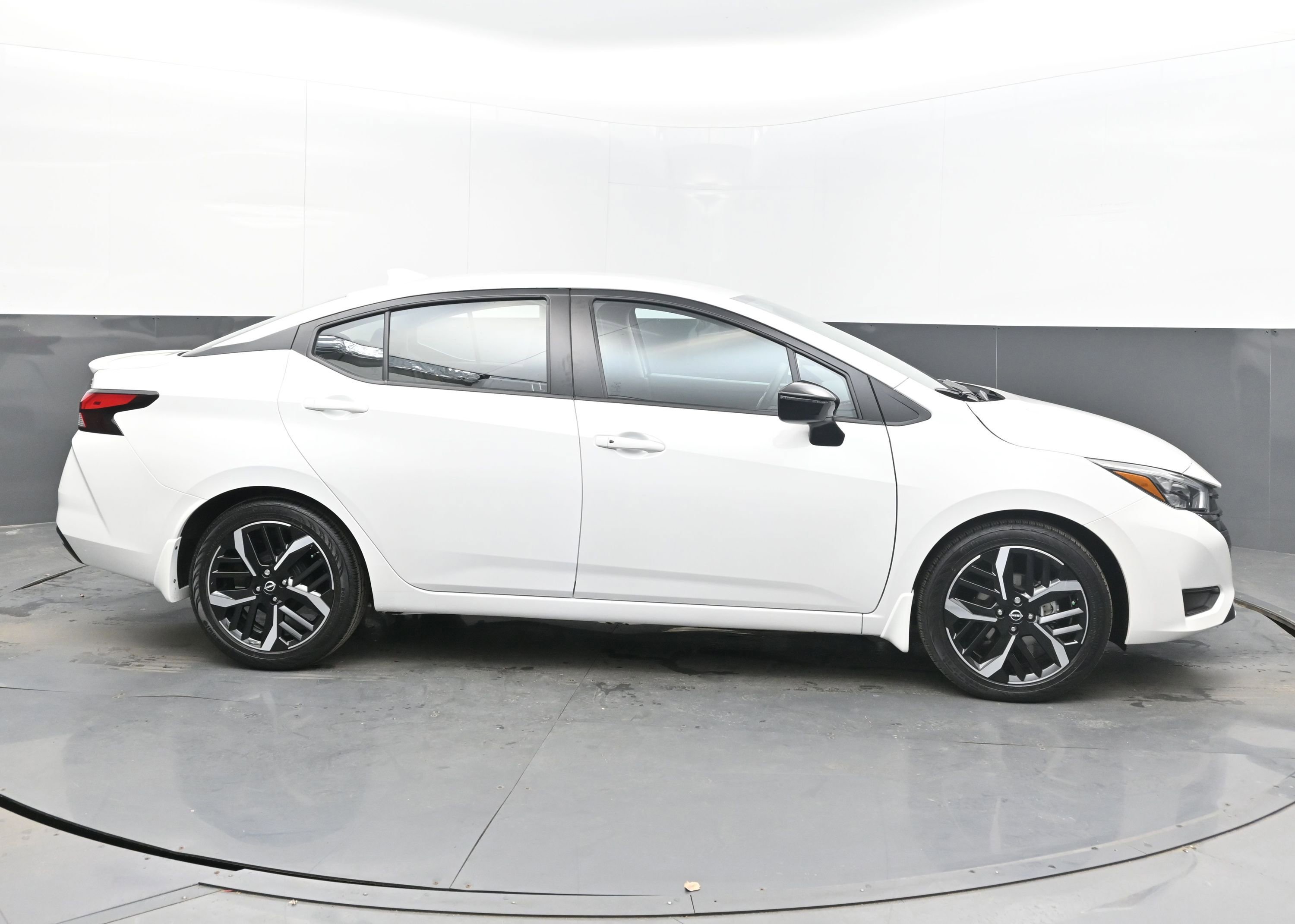 Certified 2025 Nissan Versa SR w/ Trunk Package image 8