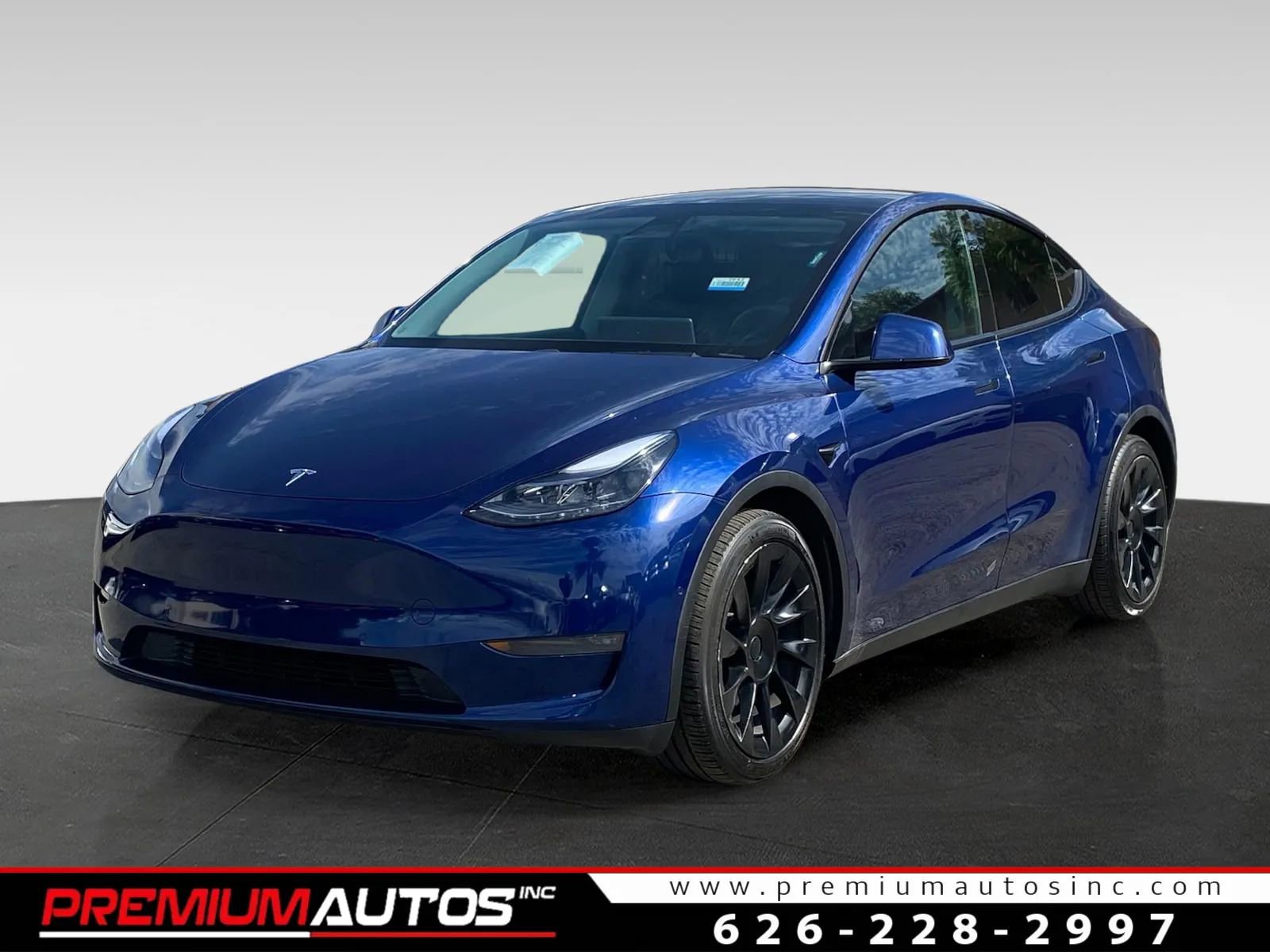Used 2021 Tesla Model Y Long Range AWD/4WD image 1