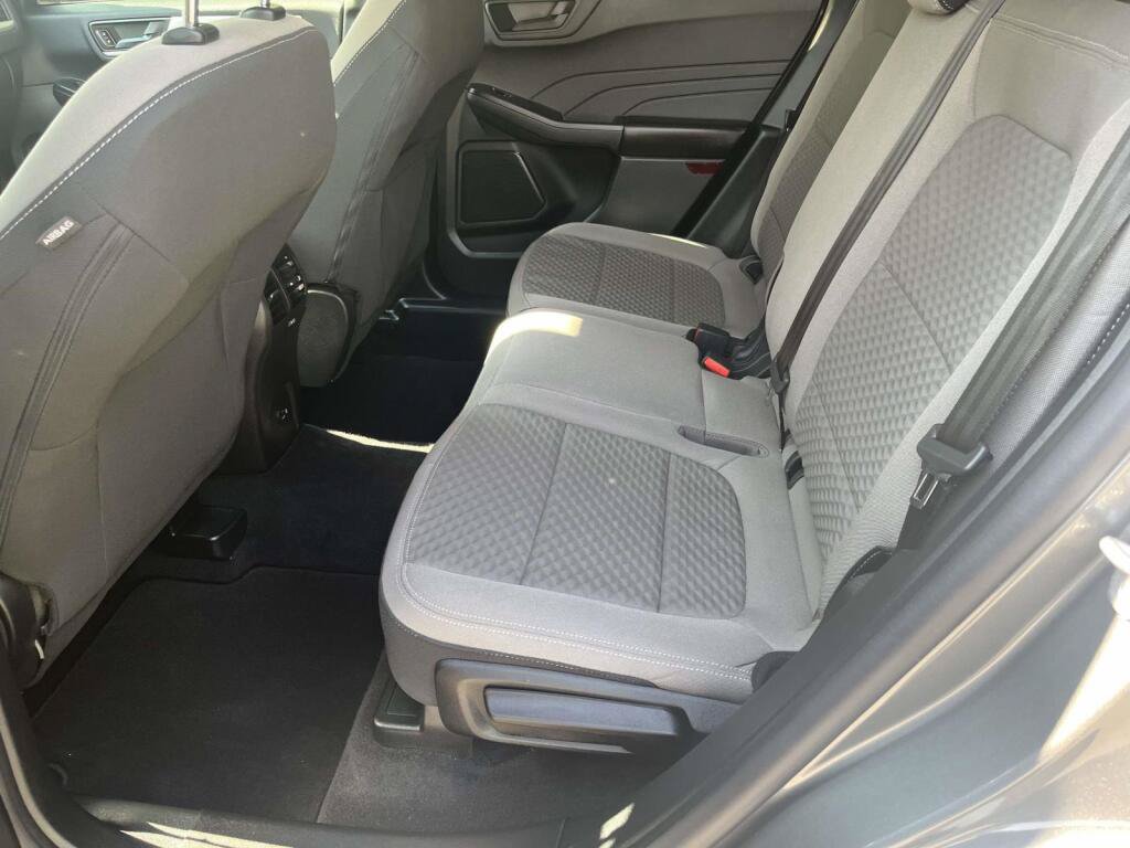 Used 2022 Ford Escape SE w/ SE Sport Appearance Package AWD/4WD image 18