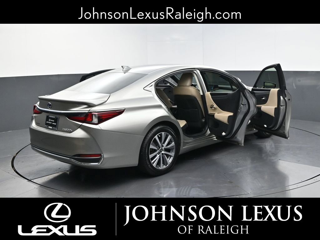 Used 2021 Lexus ES 300h w/ Premium Package FWD image 34