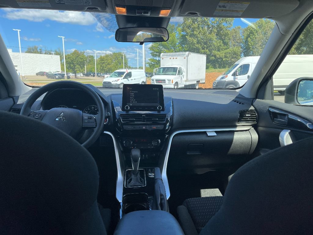 Used 2024 Mitsubishi Eclipse Cross LE image 17
