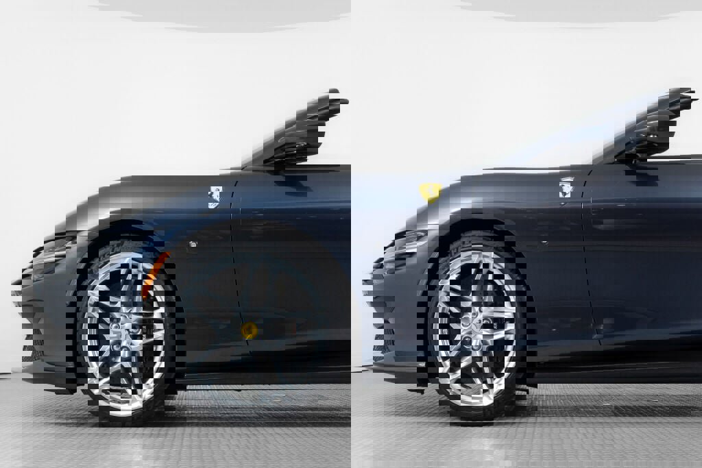 Certified 2024 Ferrari Roma Spider image 13