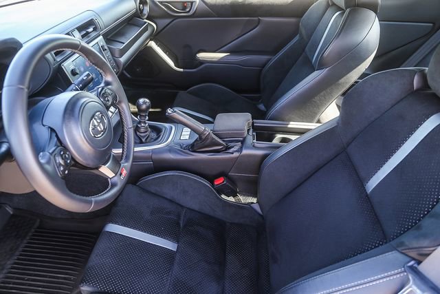 Used 2023 Toyota GR86 Premium w/ ALL Weather Mat Package (TMS) image 18