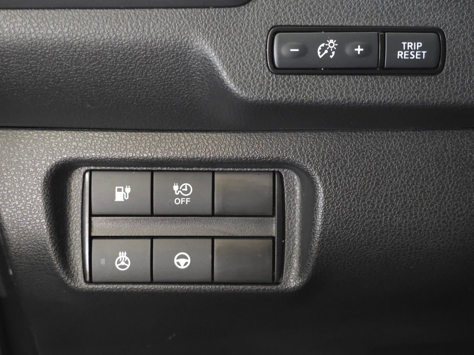 Used 2024 Nissan Leaf SV Plus image 32