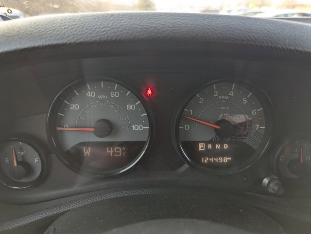 Used 2016 Jeep Wrangler Sahara image 12