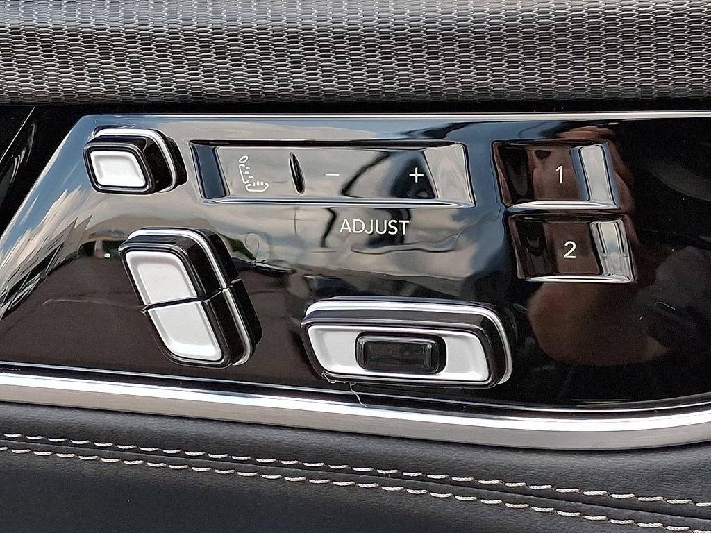New 2026 Jeep Grand Wagoneer L Summit w/ Rear Seat Video Group I AWD/4WD image 22