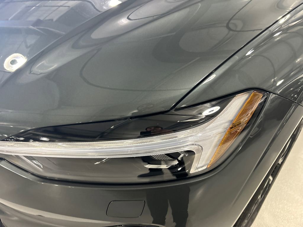 Used 2026 Volvo XC60 B5 Core w/ Climate Package image 7