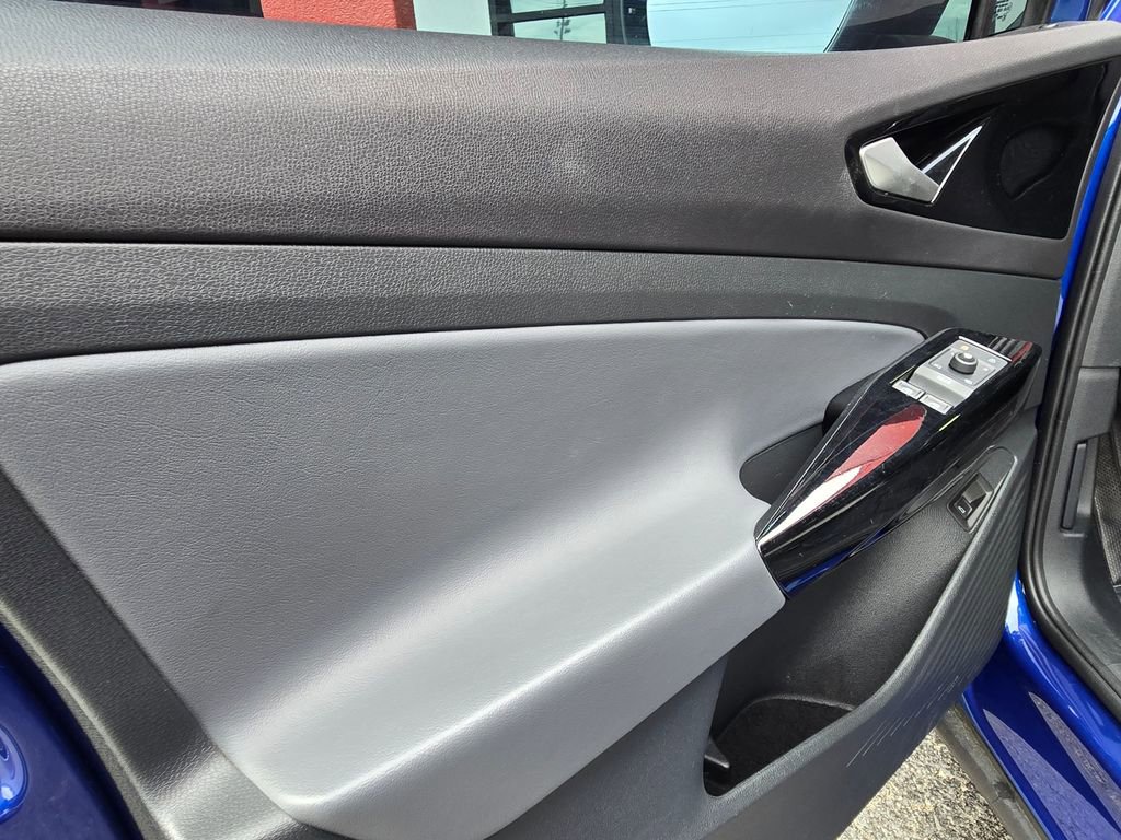 Used 2021 Volkswagen ID.4 Pro S image 19