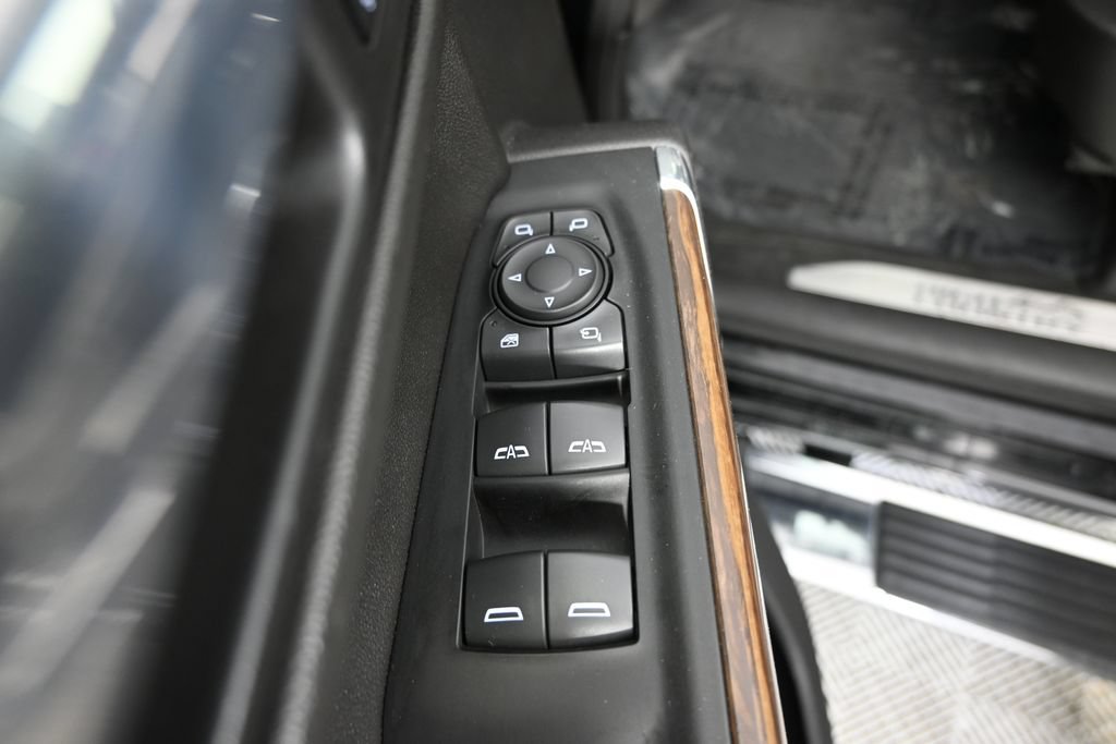 Used 2022 Chevrolet Silverado 1500 High Country AWD/4WD image 19