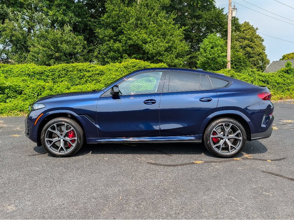 Used 2024 BMW X6 M60i w/ Dynamic Handling Package AWD/4WD image 9