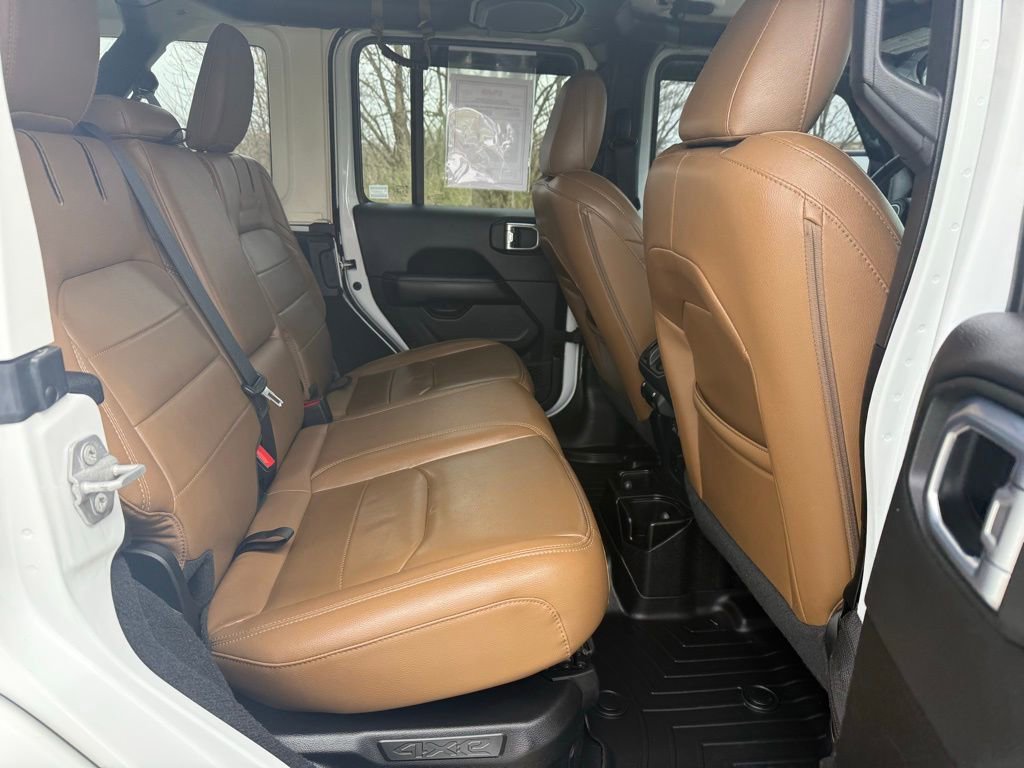 Used 2021 Jeep Wrangler Unlimited Sahara w/ Cold Weather Group image 17