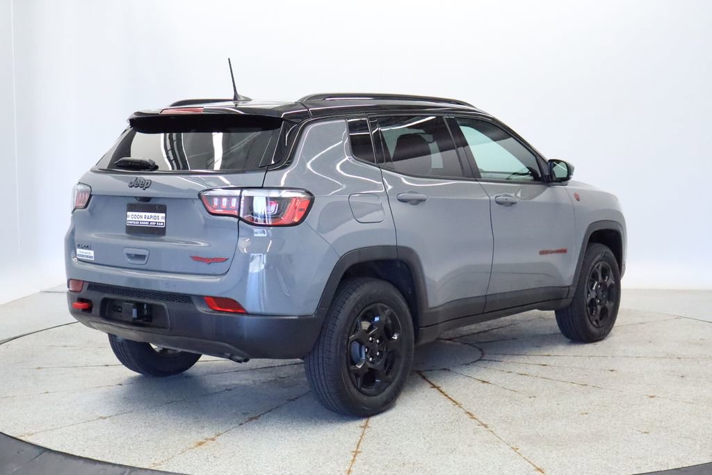 Used 2023 Jeep Compass Trailhawk w/ Sun and Sound Group AWD/4WD image 5