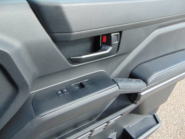 Used 2025 Toyota Tacoma SR5 AWD/4WD image 26