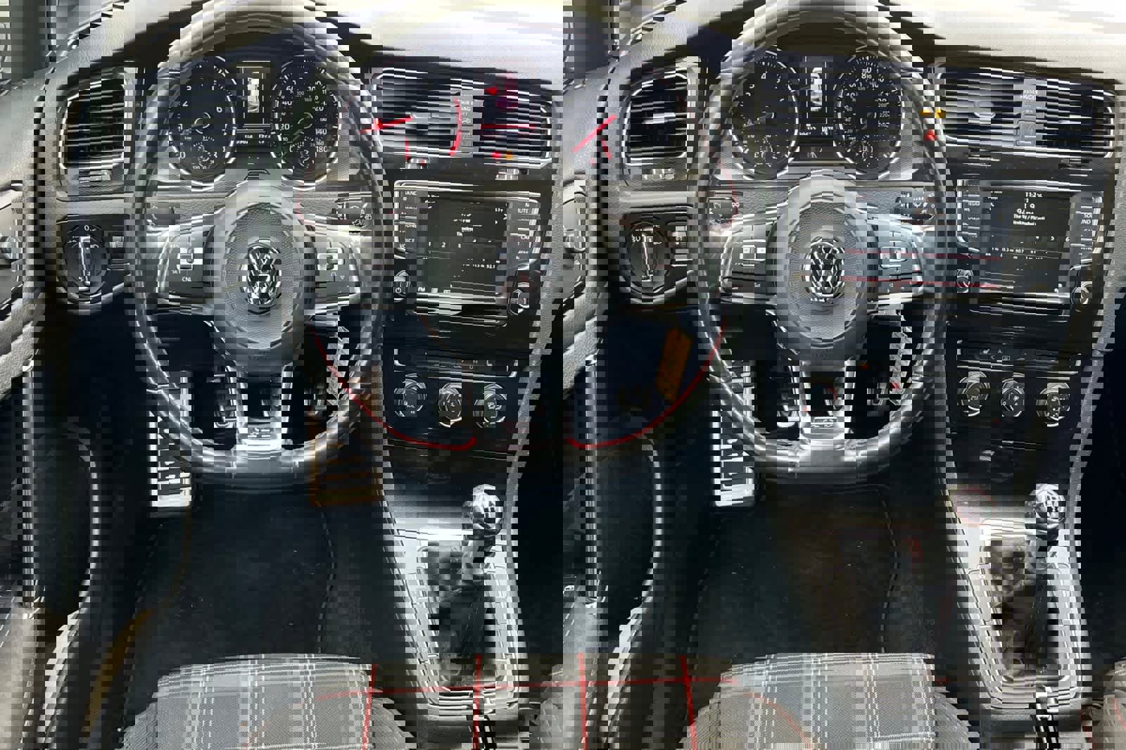 Used 2017 Volkswagen GTI S image 14