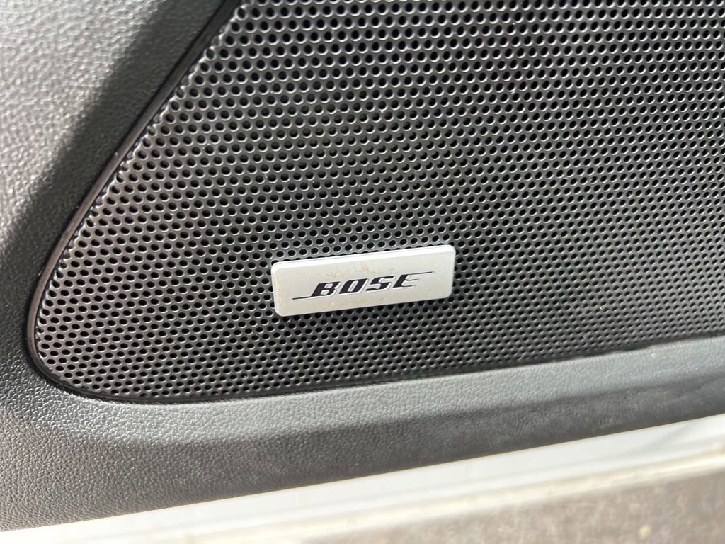 Used 2023 Chevrolet Equinox Premier image 24