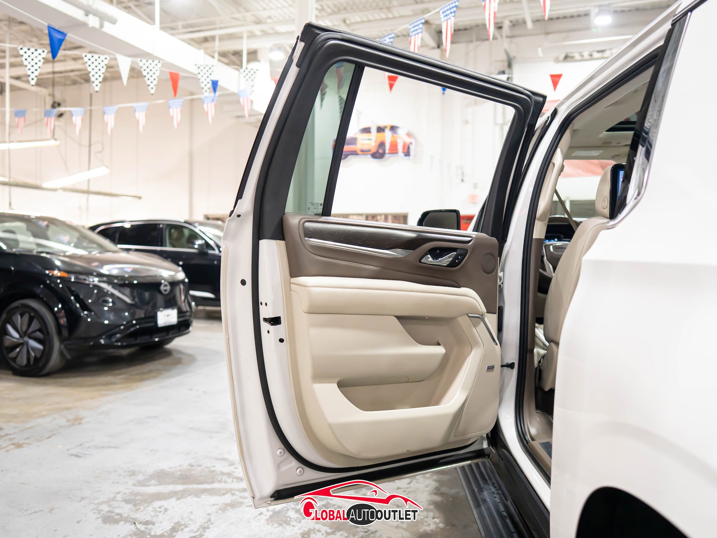 Used 2021 GMC Yukon XL Denali w/ Denali Ultimate Package AWD/4WD image 47