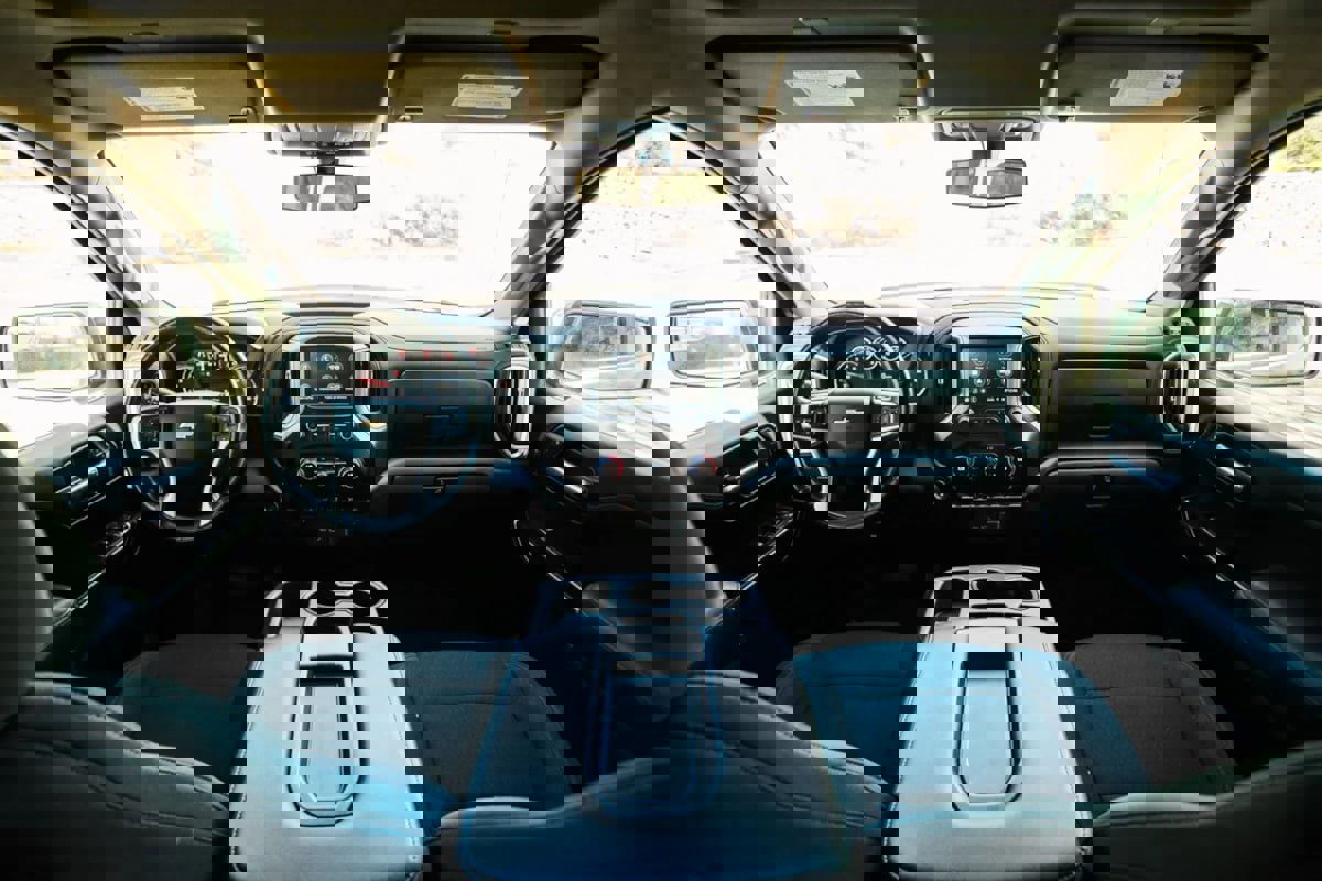 Used 2021 Chevrolet Silverado 1500 LT image 23